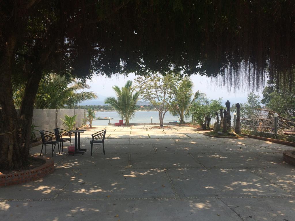 Dragon Bay Hotel Cam Lam Экстерьер фото